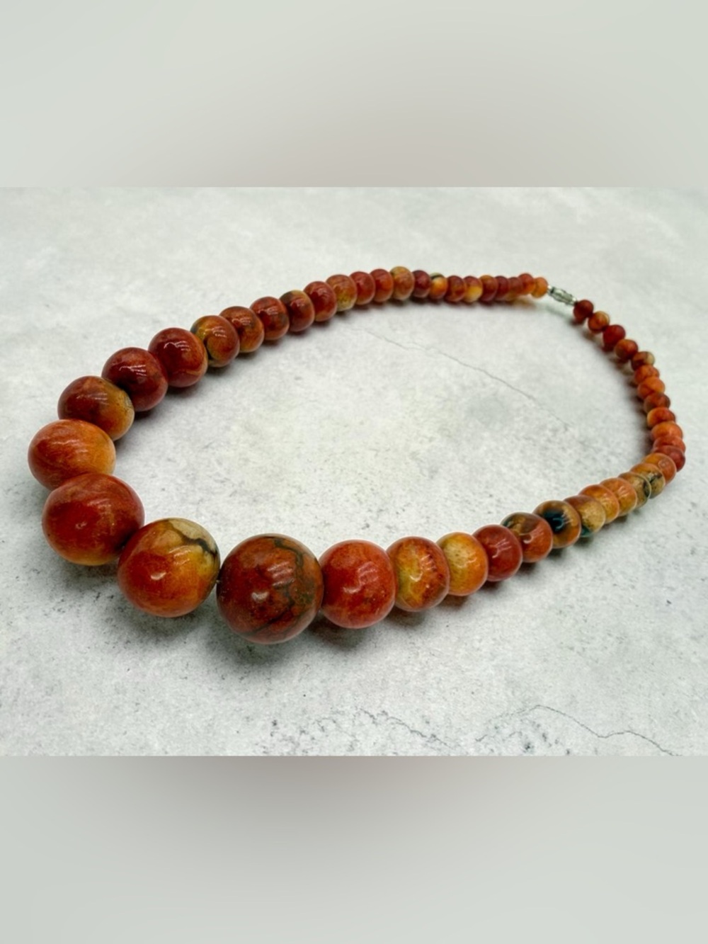 Vintage Chunky Apple Coral Graduated Bead Necklace 18” 80g Barrel Clasp Boho Lux - Picture 8 of 17